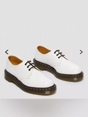 Dr. Martens 1461 smooth leather oxford shoes size Women 7 NEW